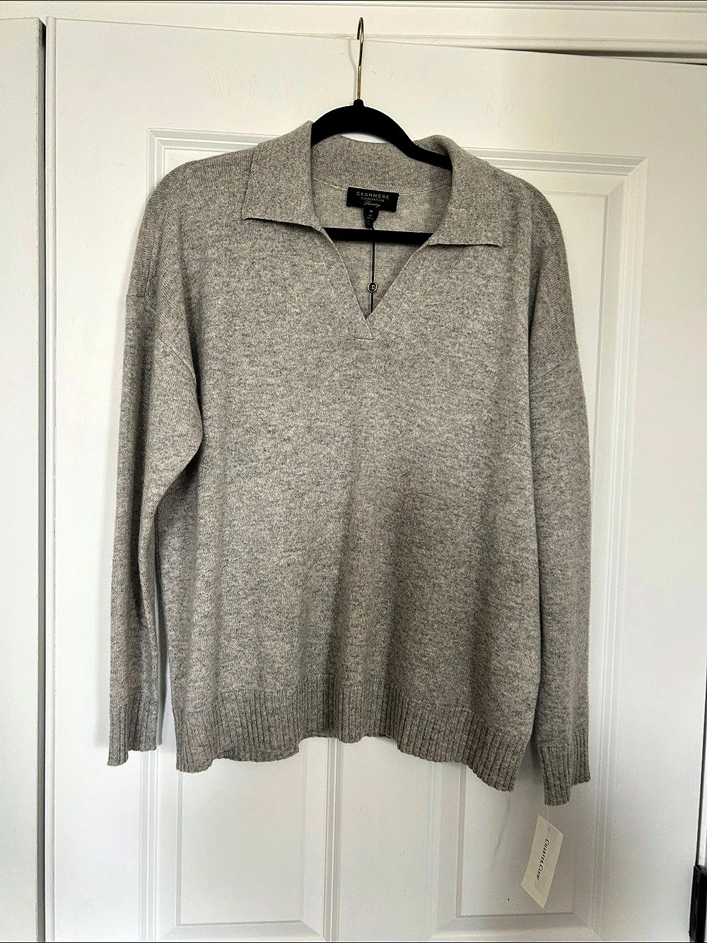 Charter Club Cashmere V-Neck Sweater in Gray Size Medium NWT